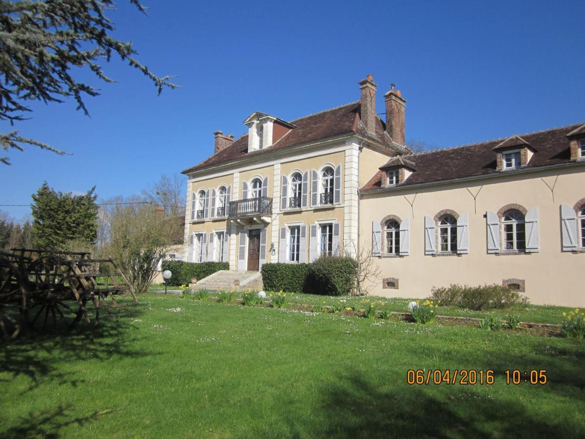 Domaine De Sainte Anne Bed and Breakfast Venoy Exteriör bild