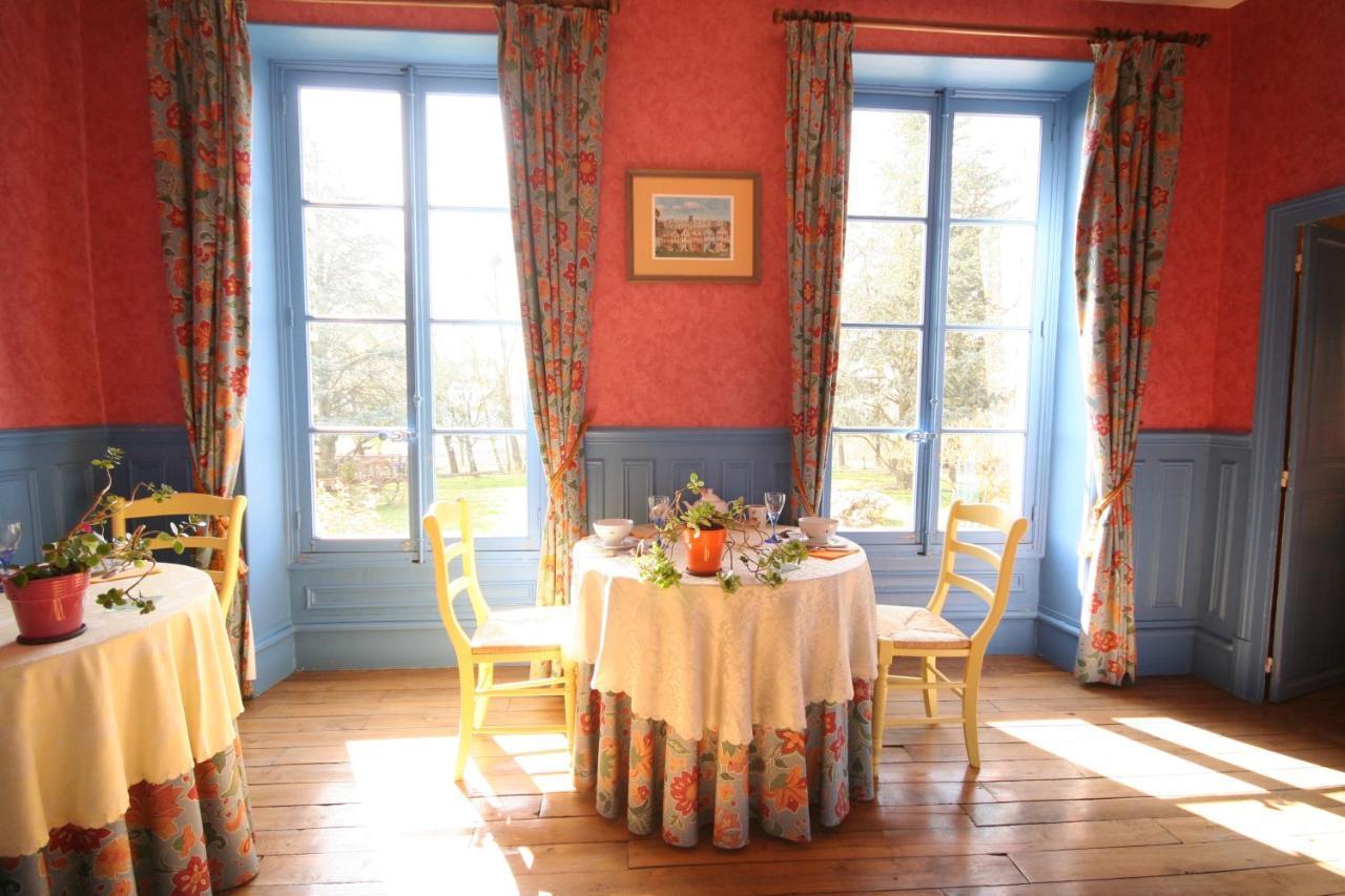 Domaine De Sainte Anne Bed and Breakfast Venoy Exteriör bild