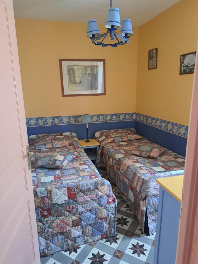 Domaine De Sainte Anne Bed and Breakfast Venoy Exteriör bild